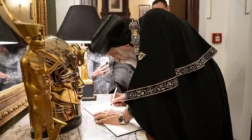 البابا تواضروس يصل التشيك والسفارة المصرية تقيم حفل استقبال رسمي لقداسته