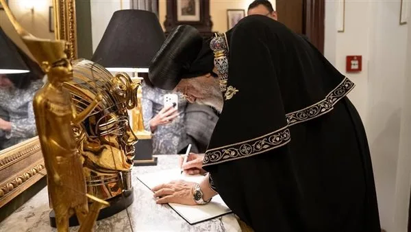 البابا تواضروس يصل التشيك والسفارة المصرية تقيم حفل استقبال رسمي لقداسته البابا تواضروس يصل التشيك والسفارة المصرية تقيم حفل استقبال رسمي لقداسته