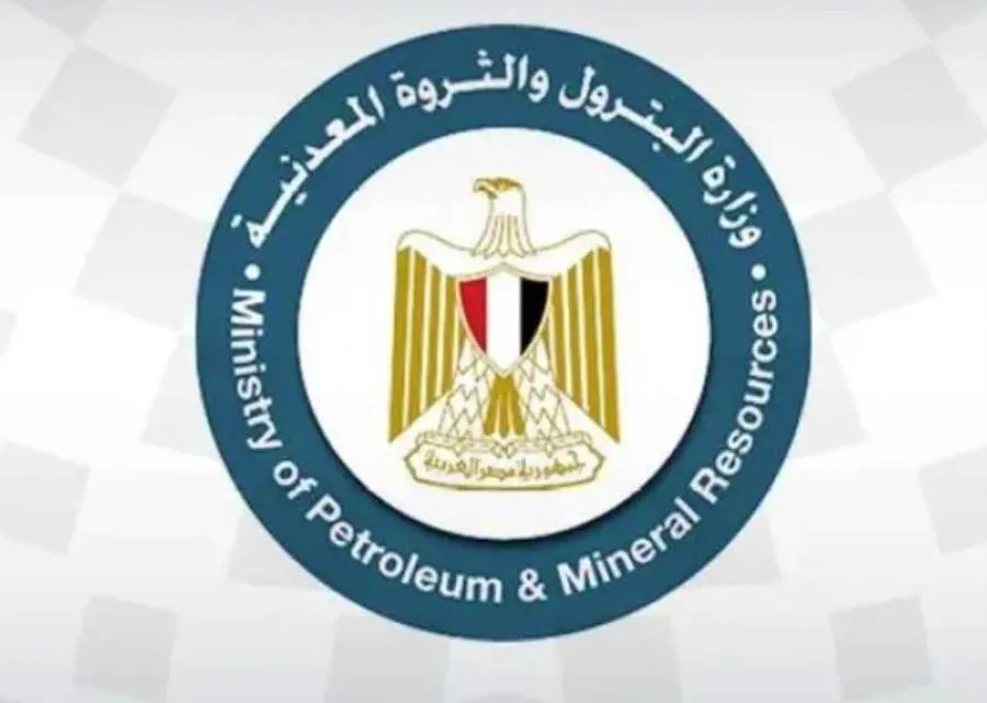 “البترول” توضح حقيقة تسرب الغاز بالقرب من موقع حادث أكتوبر “البترول” توضح حقيقة تسرب الغاز بالقرب من موقع حادث أكتوبر