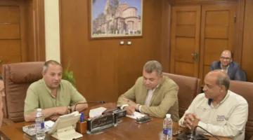 البدء في أعمال ترفيق كورنيش بورسعيد  .. صور