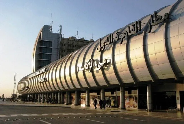4 ملايين جنيه من بيع السلع في مزاد علني بمطار القاهرة و6 أكتوبر 4 ملايين جنيه من بيع السلع في مزاد علني بمطار القاهرة و6 أكتوبر
