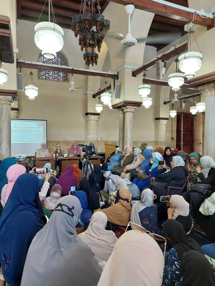 البرامج الموجهة للمرأة بالجامع الأزهر توضح دور الأمهات في التعرف على الإعاقة السمعية واضطرابات النمو وكيفية التعامل معها البرامج الموجهة للمرأة بالجامع الأزهر توضح دور الأمهات في التعرف على الإعاقة السمعية واضطرابات النمو وكيفية التعامل معها