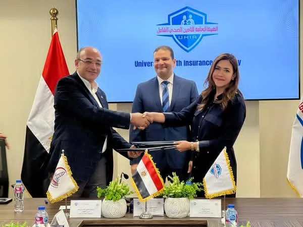 “التأمين الصحي الشامل” يوسع شراكاته مع المستشفيات الجامعية والخاصة لتوسيع نطاق الرعاية الصحية. “التأمين الصحي الشامل” يوسع شراكاته مع المستشفيات الجامعية والخاصة لتوسيع نطاق الرعاية الصحية.