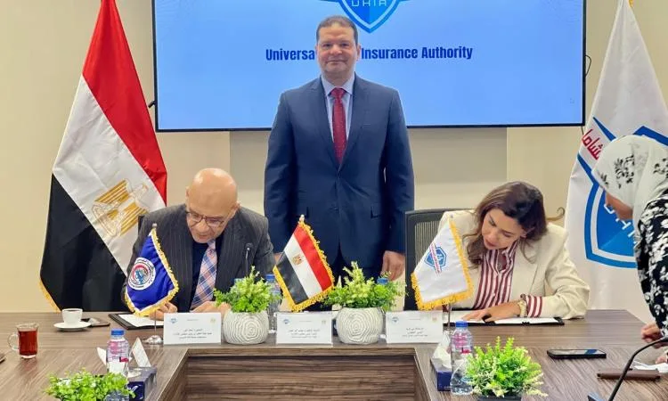 التأمين الصحي" توقع اتفاقا مع جامعة قناة السويس لتوسيع الخدمات الأولية التأمين الصحي" توقع اتفاقا مع جامعة قناة السويس لتوسيع الخدمات الأولية