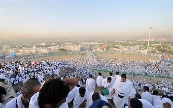 التاريخ الفلكي لوقفة عرفات وأول أيام عيد الأضحى 2025 التاريخ الفلكي لوقفة عرفات وأول أيام عيد الأضحى 2025
