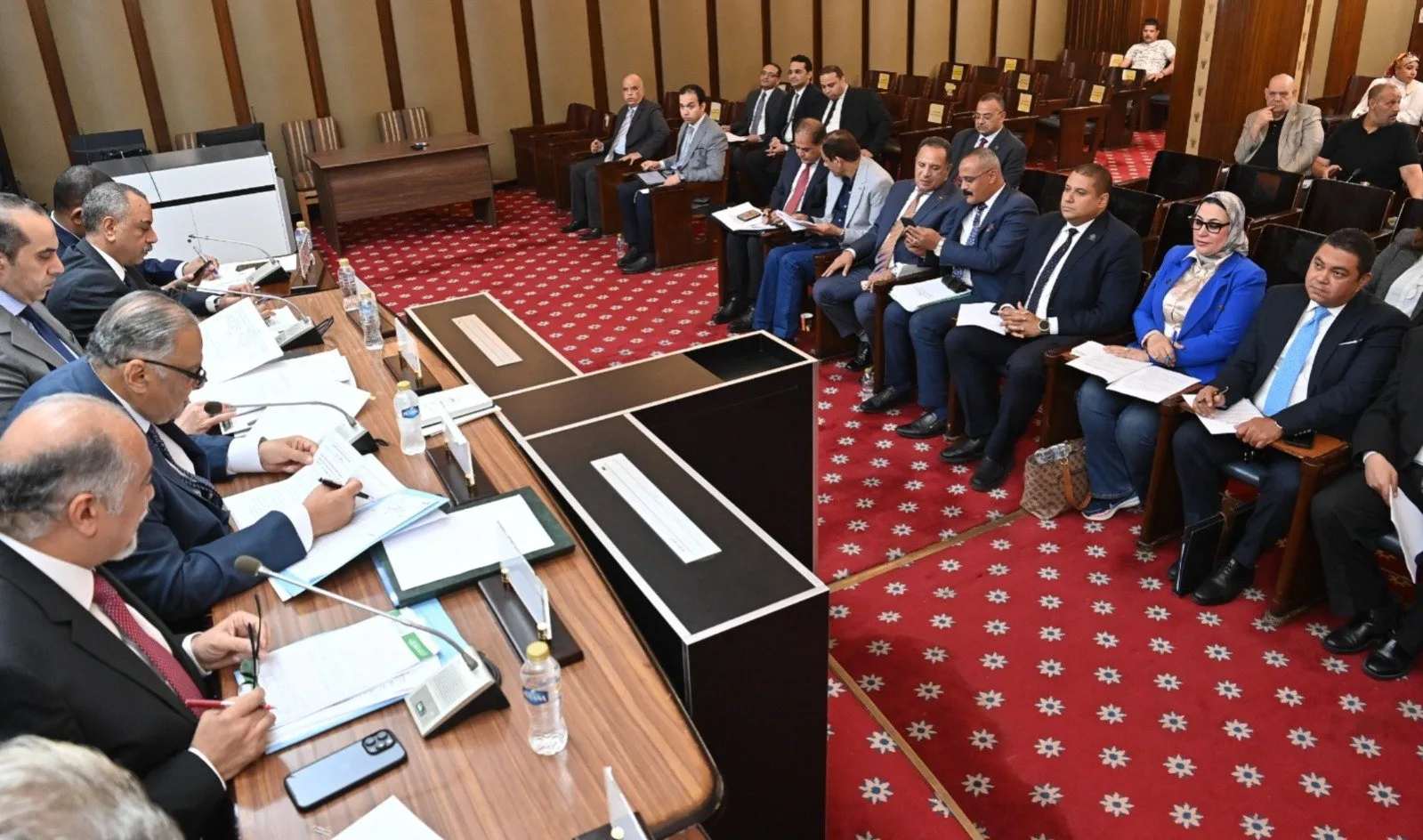 نائبة: تغييرات في تقسيم الدوائر الانتخابية تعزز الاستقرار السياسي وتساهم في حماية الأمن القومي نائبة: تغييرات في تقسيم الدوائر الانتخابية تعزز الاستقرار السياسي وتساهم في حماية الأمن القومي