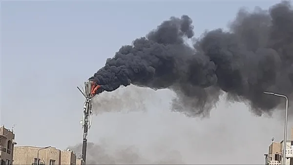 التحريات: درجة الحرارة سبب حريق برج شبكات بالتجمع التحريات: درجة الحرارة سبب حريق برج شبكات بالتجمع