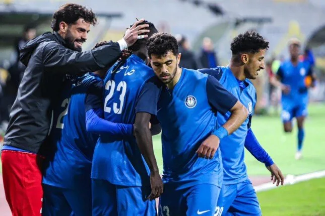 التعادل السلبي يخيم على مواجهة سموحة وطلائع الجيش في بطول الدوري الممتاز التعادل السلبي يخيم على مواجهة سموحة وطلائع الجيش في بطول الدوري الممتاز