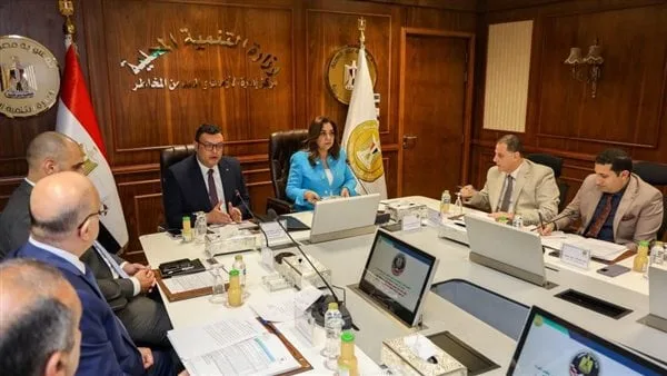 التنمية المحلية: تشكيل لجنة لإعداد مقترحات تفصيلية لتبسيط إجراءات تراخيص المحال العامة التنمية المحلية: تشكيل لجنة لإعداد مقترحات تفصيلية لتبسيط إجراءات تراخيص المحال العامة