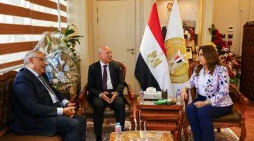 «التنمية المحلية» تناقش مع «القاهرة» و«التنسيق الحضاري» جهود تحسين شوارع مصر الجديدة.