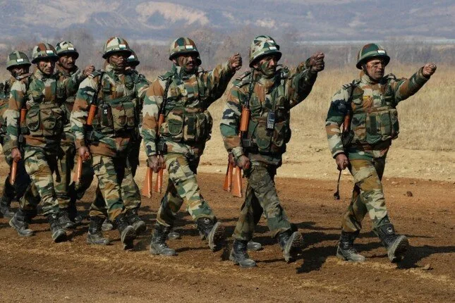 التوترات بين الهند وباكستان.. قصف متبادل وسقوط قتلى وجرحى بين المدنيين التوترات بين الهند وباكستان.. قصف متبادل وسقوط قتلى وجرحى بين المدنيين