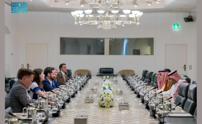 الجبير يلتقي وفدًا من الكونغرس الأمريكي لبحث التعاون الثنائي والتطورات الإقليمية الجبير يلتقي وفدًا من الكونغرس الأمريكي لبحث التعاون الثنائي والتطورات الإقليمية