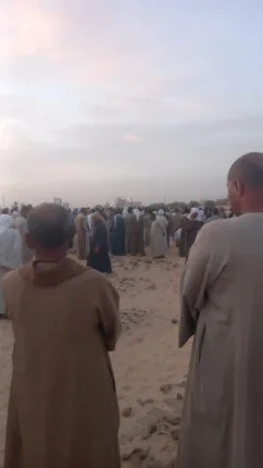 الجميع يتألم لفقدانه.. وداع جثمان “نجاح” ضحية بئر نجع حظ في المنيا. الجميع يتألم لفقدانه.. وداع جثمان “نجاح” ضحية بئر نجع حظ في المنيا.