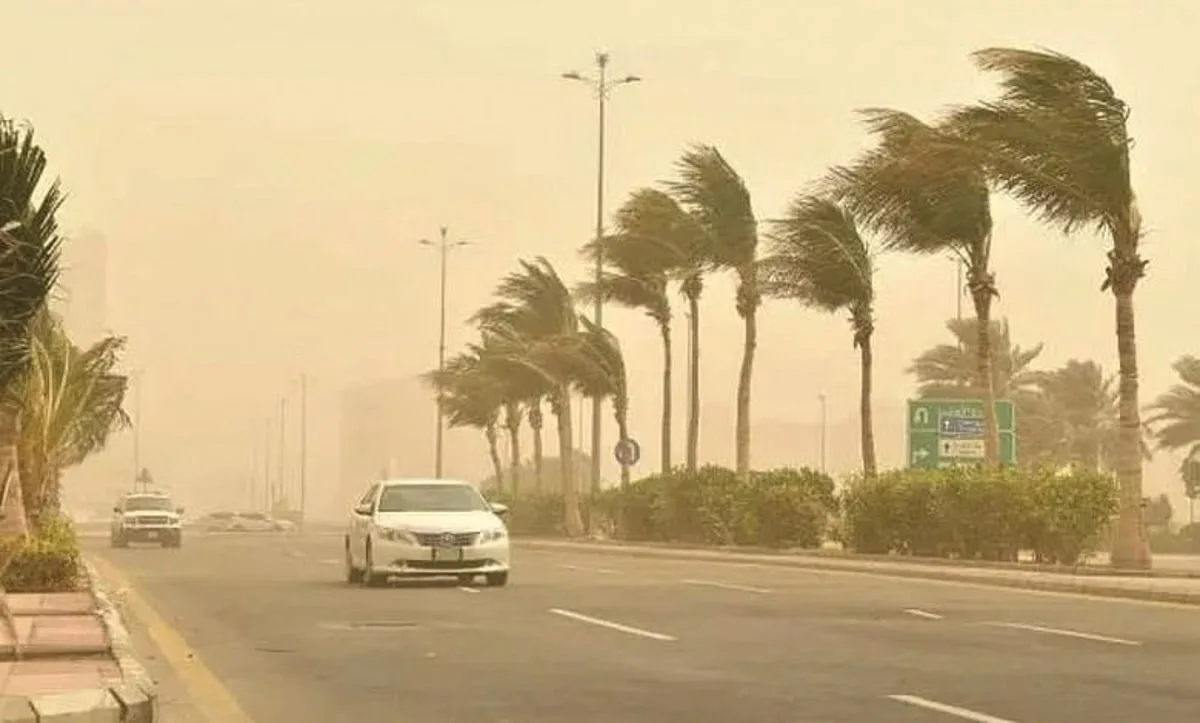 الحصيني ي解释 أسباب زيادة نشاط الرياح في هذا الفصل من السنة