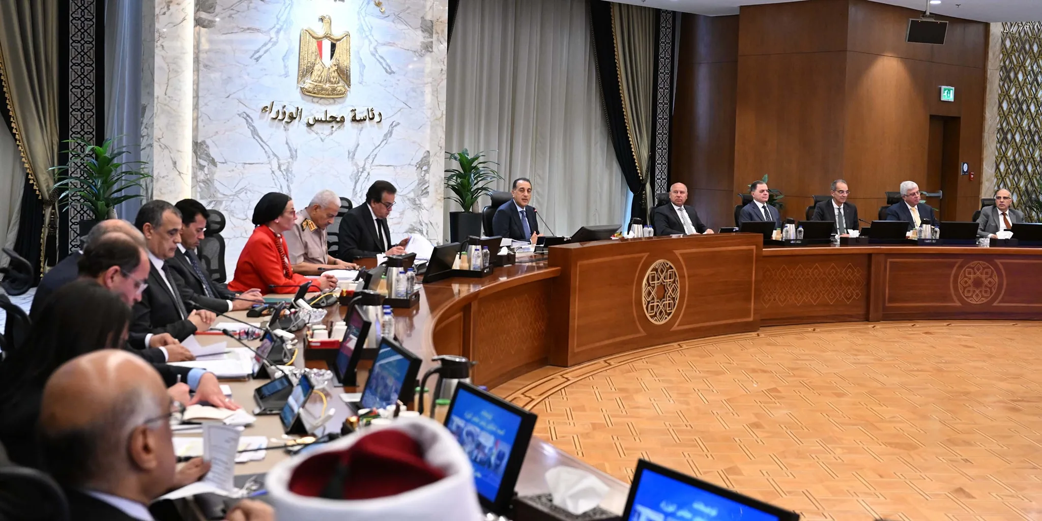الحكومة توافق على تعديل نشاط الموانئ الجافة في “أكتوبر الجديدة” لإنشاء منطقة حرة ولوجستية. الحكومة توافق على تعديل نشاط الموانئ الجافة في “أكتوبر الجديدة” لإنشاء منطقة حرة ولوجستية.