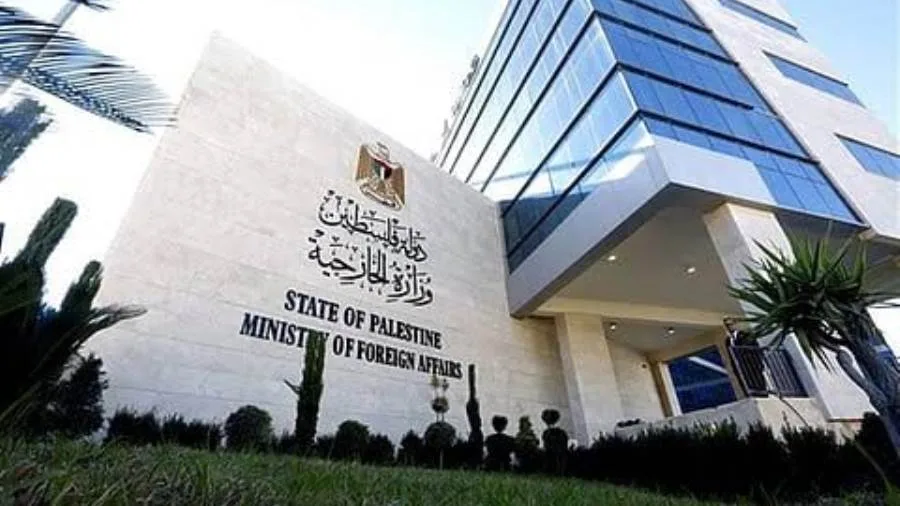 الخارجية الفلسطينية: اعتداءات المستوطنين تستهدف تهجير شعبنا بشكل ممنهج الخارجية الفلسطينية: اعتداءات المستوطنين تستهدف تهجير شعبنا بشكل ممنهج