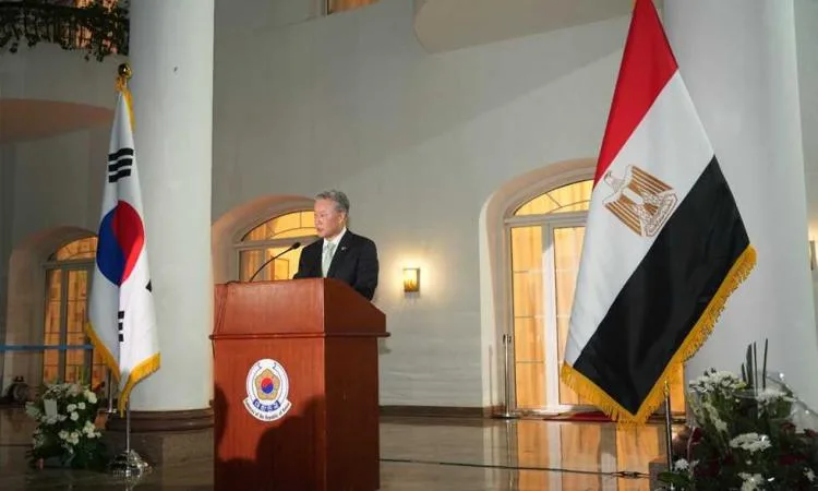 الخارجية تشارك بالاحتفال بمرور 30 عاما على إقامة العلاقات بين القاهرة وسيول الخارجية تشارك بالاحتفال بمرور 30 عاما على إقامة العلاقات بين القاهرة وسيول