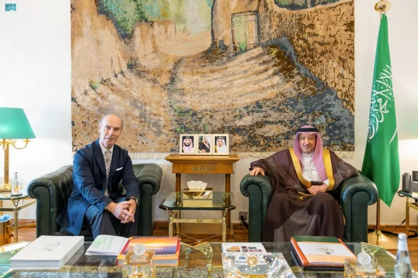 الخريجي يلتقي السفير الإسباني الجديد الخريجي يلتقي السفير الإسباني الجديد