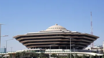 الداخلية السعودية: توقيع  غرامات تصل إلى ٥٠ ألف ريال والسجن  ٦ شهور والترحيل لحاملى التأشيرات منتهية الصلاحية