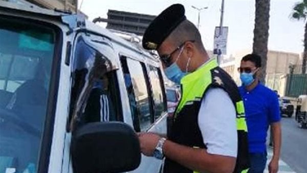 الداخلية تضبط 156 مخالفة مرورية في البحيرة خلال حملات مفاجئة الداخلية تضبط 156 مخالفة مرورية في البحيرة خلال حملات مفاجئة