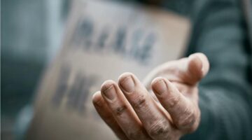 الداخلية: ضبط 21 ألفا و375 قضية تسول خلال شهر أبريل