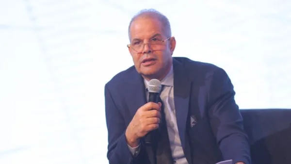 الدسوقي: الحكومة تبذل جهودا كبيرة لدعم المصدرين وتعزيز الشراكة مع القطاع الخاص الدسوقي: الحكومة تبذل جهودا كبيرة لدعم المصدرين وتعزيز الشراكة مع القطاع الخاص
