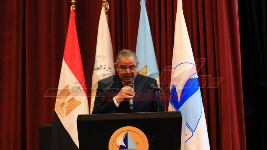 الدسوقي: جامعة كفر الشيخ تسعى لتعزيز فكرة الابتكار في مجالات الطاقة المتجددة الدسوقي: جامعة كفر الشيخ تسعى لتعزيز فكرة الابتكار في مجالات الطاقة المتجددة