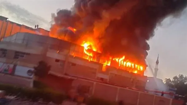 الدفع بـ 6 سيارات إطفاء للسيطرة على حريق بمصنع بلاستيك فى القليوبية الدفع بـ 6 سيارات إطفاء للسيطرة على حريق بمصنع بلاستيك فى القليوبية