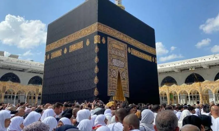 د. نبيل غنايم: الاقتراض للحج مسموح به ولكن بشروط معينة د. نبيل غنايم: الاقتراض للحج مسموح به ولكن بشروط معينة