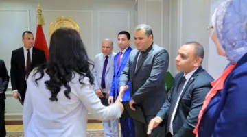الدكتورة مايا مرسي تكرم اللجنة العليا للتشريعات بوزارة التضامن