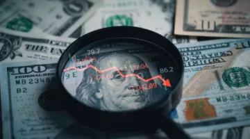 الدولار يرتفع قبيل اجتماع السياسة النقدية للفيدرالي الأميركي