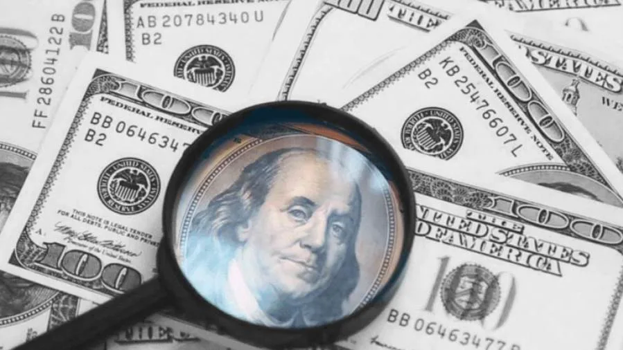 الدولار يستمر في الانخفاض مقابل الجنيه خلال منتصف جلسة اليوم الدولار يستمر في الانخفاض مقابل الجنيه خلال منتصف جلسة اليوم