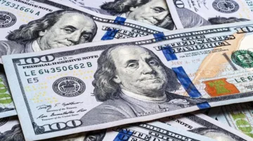 الدولار يشهد تعافياً جزئياً بعد 3 أيام من التراجع