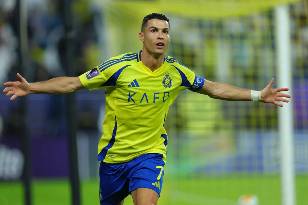 الذكاء الاصطناعي يحدد التشكيلة المثالية لكريستيانو رونالدو في بطولة كأس العالم للأندية 2025 الذكاء الاصطناعي يحدد التشكيلة المثالية لكريستيانو رونالدو في بطولة كأس العالم للأندية 2025