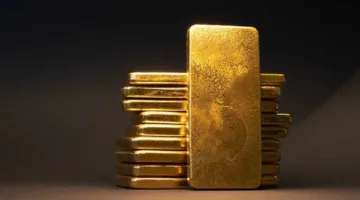 الذهب يتأرجح بسبب عناد "الفيدرالي" وترامب.. الأونصة اليوم بـ3355 دولارا
