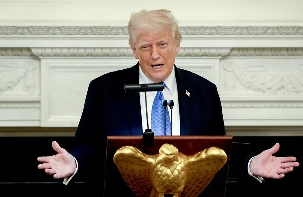 الرئيس الأمريكي يعلن عن نظام دفاعي جديد يُعرف بـ “الدرع الذهبي”