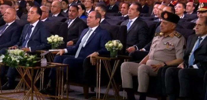 الرئيس السيسي يشارك في تدشين مجموعة من المشاريع بالوادي الجديد عبر الفيديو كونفرنس. الرئيس السيسي يشارك في تدشين مجموعة من المشاريع بالوادي الجديد عبر الفيديو كونفرنس.