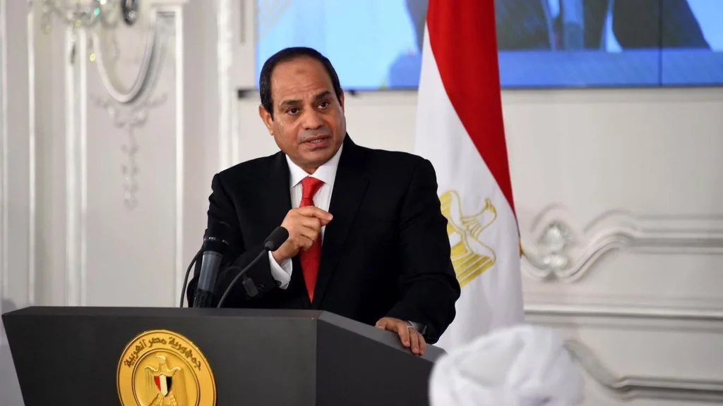 الرئيس السيسي يعتمد مشروع سكة حديد الروبيكي بـ70 مليون يورو الرئيس السيسي يعتمد مشروع سكة حديد الروبيكي بـ70 مليون يورو