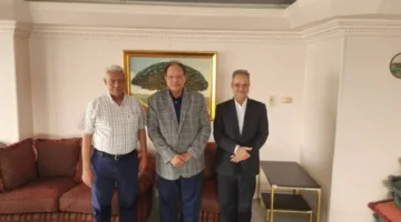 الرئيس علي ناصر محمد يناقش أحدث المستجدات في اليمن مع الأمين العام للتنظيم الناصري