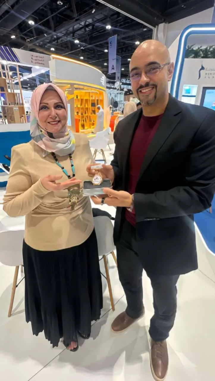 الرابطة الدولية للإبداع الفكري بفرنسا تكرم نخبة من المبدعين بمعرض أبوظبي للكتاب 2025 الرابطة الدولية للإبداع الفكري بفرنسا تكرم نخبة من المبدعين بمعرض أبوظبي للكتاب 2025