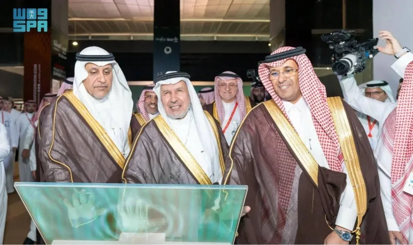 الربيعة: المملكة وضعت كل طاقاتها لمواجهة تحديات الأمن الغذائي. الربيعة: المملكة وضعت كل طاقاتها لمواجهة تحديات الأمن الغذائي.
