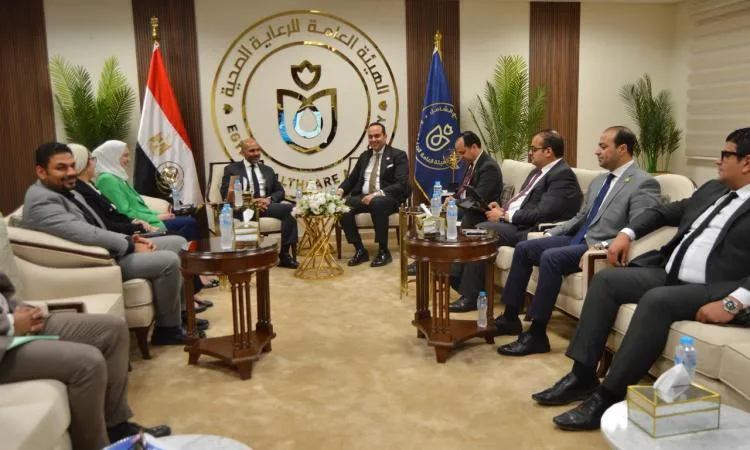 الرعاية الصحية: الاتفاق مع "AHS" على تنفيذ برنامج تدريبي لتأهيل القيادات الرعاية الصحية: الاتفاق مع "AHS" على تنفيذ برنامج تدريبي لتأهيل القيادات