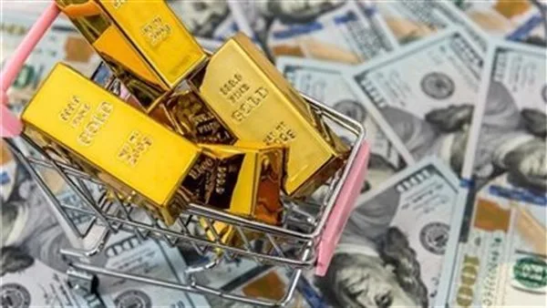 رغم التوترات بين الهند وباكستان.. هبوط أسعار الذهب عالميا بعد موجة صعود امتدت لـ يومين رغم التوترات بين الهند وباكستان.. هبوط أسعار الذهب عالميا بعد موجة صعود امتدت لـ يومين