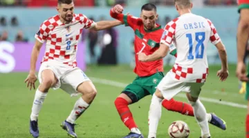 الركراكي يحدد شرطًا لعودة حكيم زياش إلى منتخب المغرب