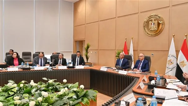 الري تعقد اجتماع اللجنة العليا لتراخيص الشواطئ بحضور الفريق كامل الوزير الري تعقد اجتماع اللجنة العليا لتراخيص الشواطئ بحضور الفريق كامل الوزير