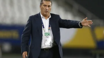 الزمالك المصري يُقيل مدربه البرتغالي بيسيرو