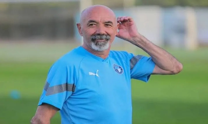 الزمالك يعلن رسمياً تسليم الأموال المستحقة لباتشيكو الزمالك يعلن رسمياً تسليم الأموال المستحقة لباتشيكو