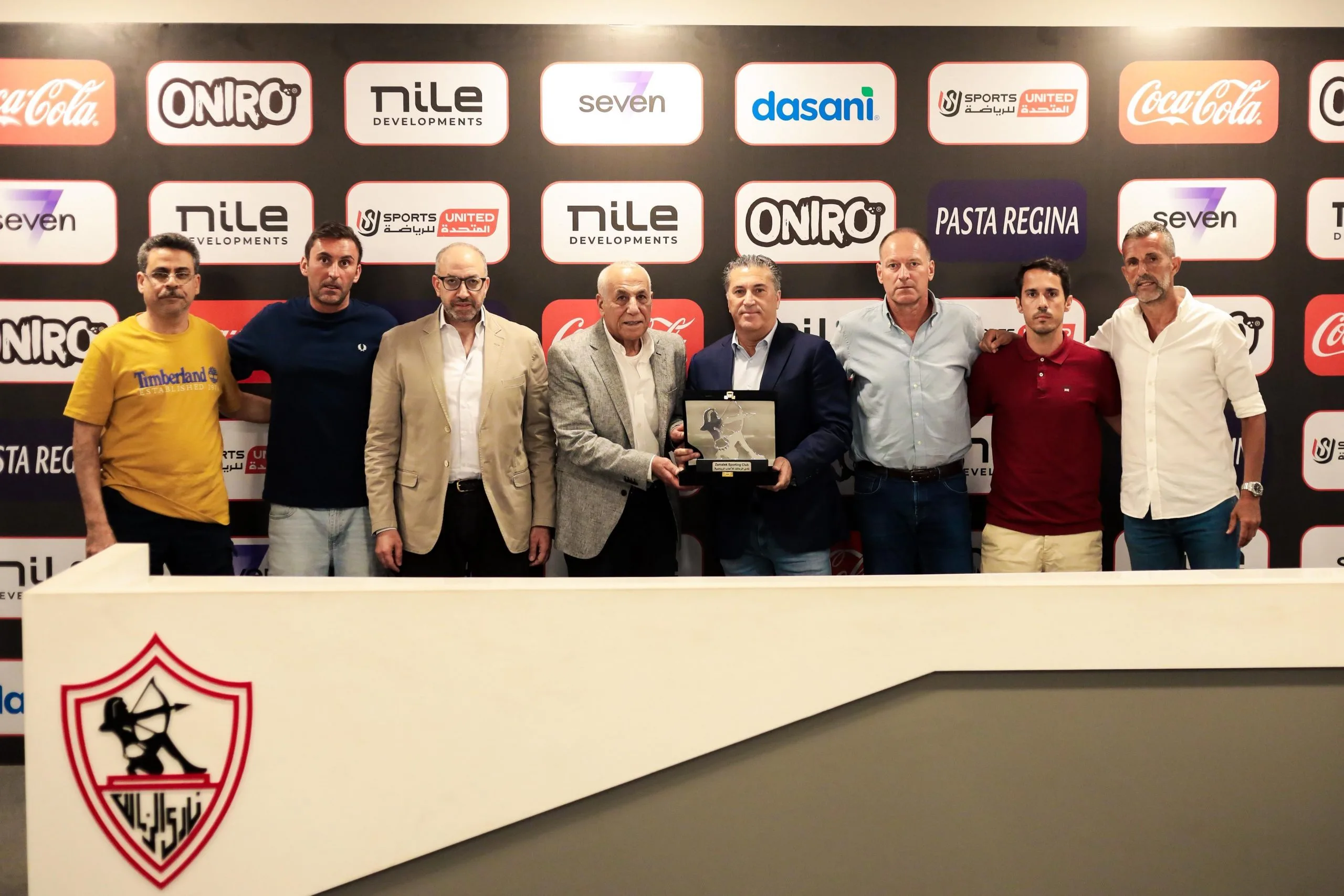 الزمالك يقيم حفلًا لتكريم بيسيرو وجهازه المعاون بعد رحيله عن النادي الزمالك يقيم حفلًا لتكريم بيسيرو وجهازه المعاون بعد رحيله عن النادي