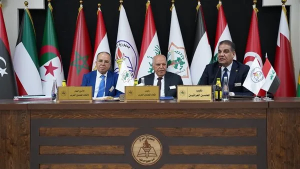 الزناتي: هناك مشكلات تواجه المعلمين بالوطن العربي على رأسها نقص التمويل.. ويجب التكاتف لحلها الزناتي: هناك مشكلات تواجه المعلمين بالوطن العربي على رأسها نقص التمويل.. ويجب التكاتف لحلها
