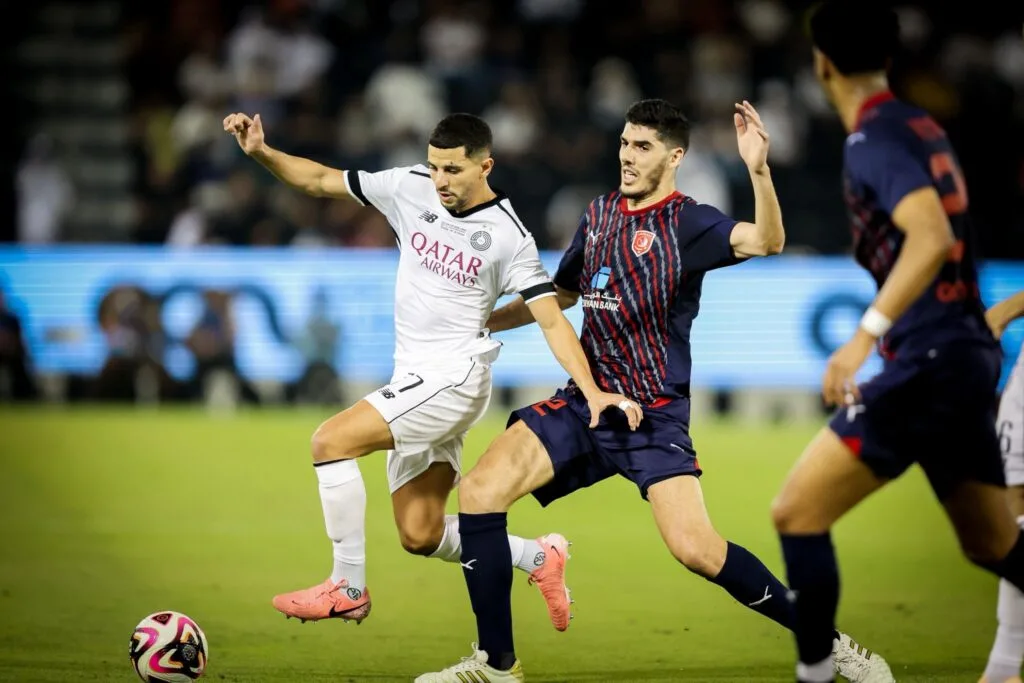 السد بطلاً لكأس قطر 2024/2025 بعد فوزه على الدحيل بركلات الترجيح السد بطلاً لكأس قطر 2024/2025 بعد فوزه على الدحيل بركلات الترجيح
